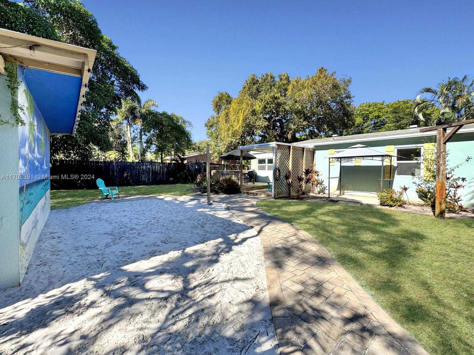 Small Image of 1820 SOUTH WEST 11TH CT, Fort Lauderdale Number 29