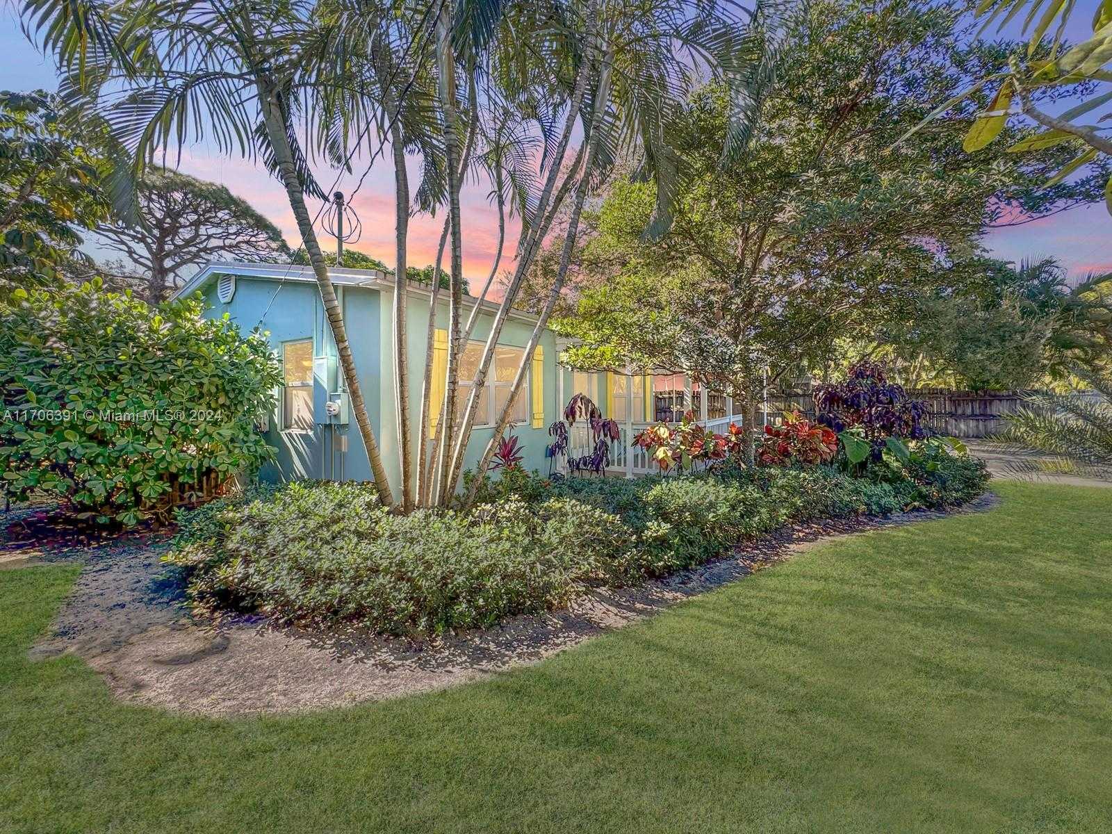 Small Image of 1820 SOUTH WEST 11TH CT, Fort Lauderdale Number 3