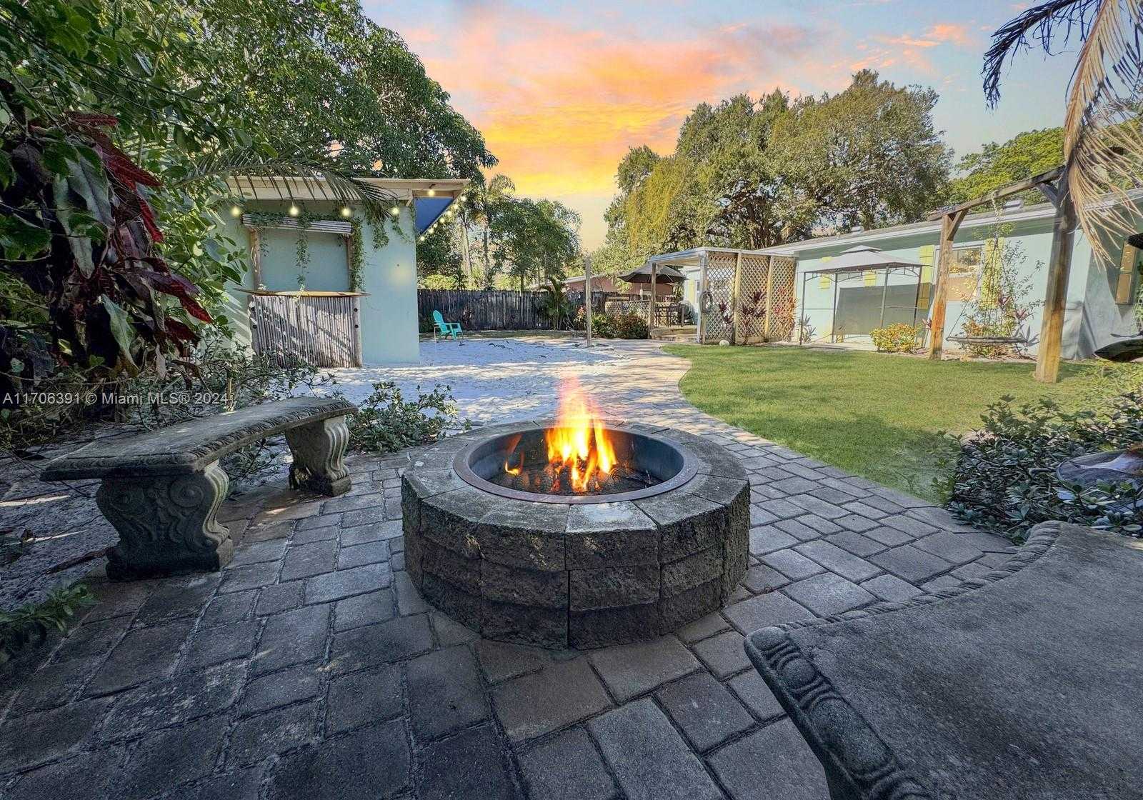 Small Image of 1820 SOUTH WEST 11TH CT, Fort Lauderdale Number 38