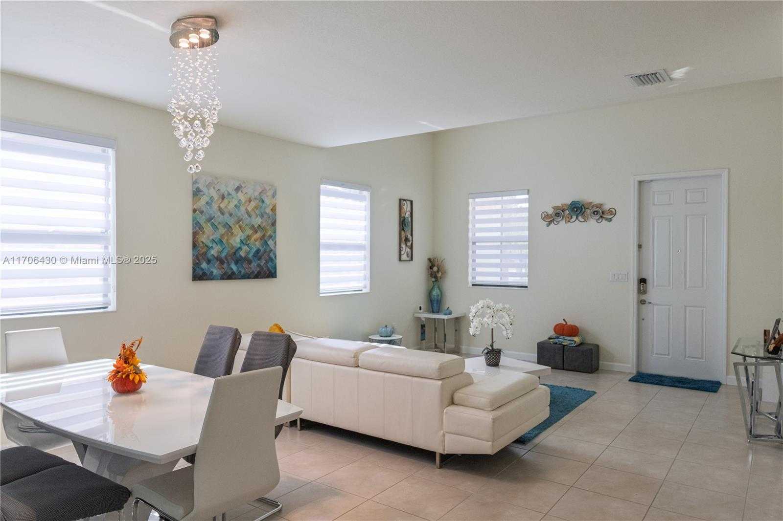 Small Image of 221 SOUTH EAST 35TH AVE, Homestead Number 14