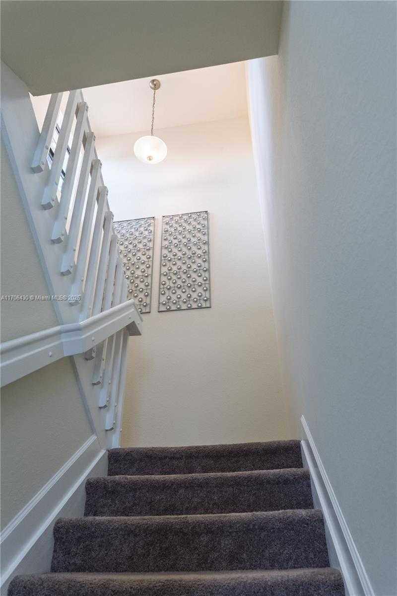 Small Image of 221 SOUTH EAST 35TH AVE, Homestead Number 23