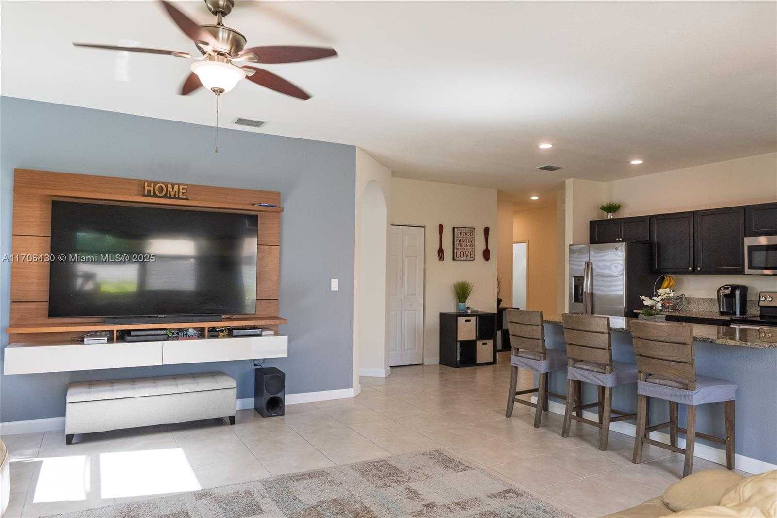 Small Image of 221 SOUTH EAST 35TH AVE, Homestead Number 44