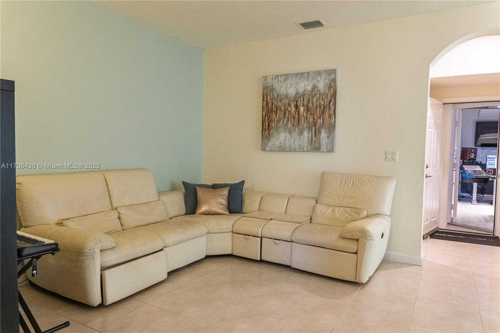 Small Image of 221 SOUTH EAST 35TH AVE, Homestead Number 52