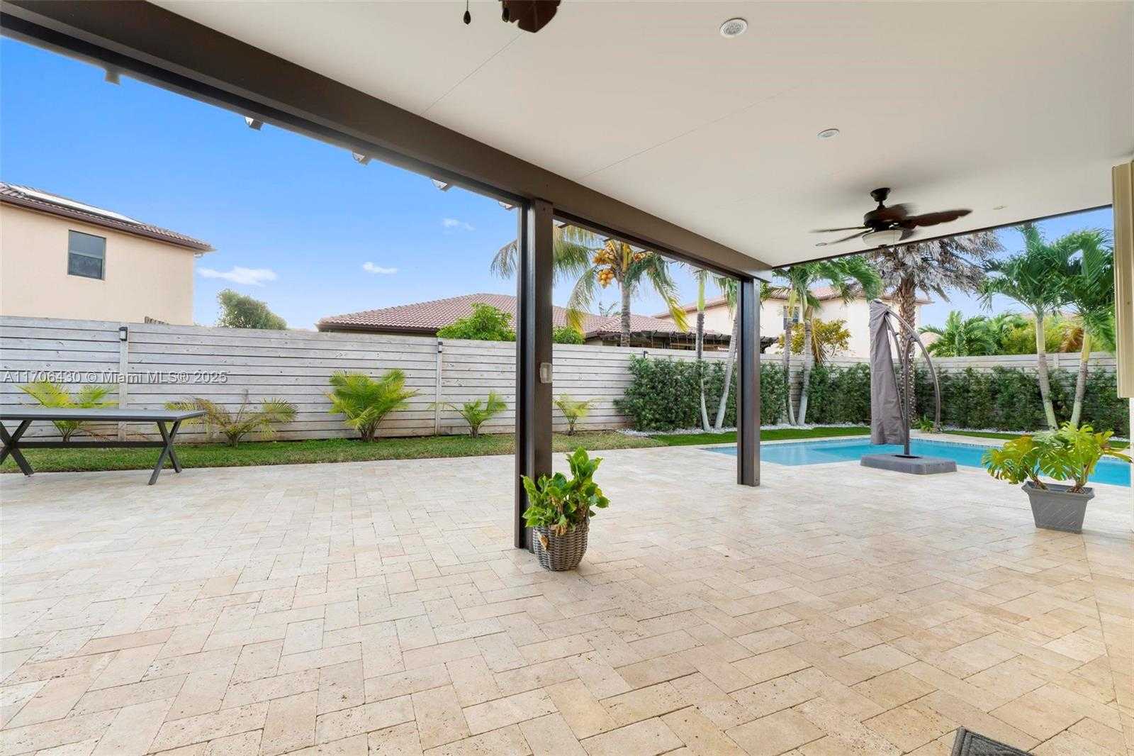 Small Image of 221 SOUTH EAST 35TH AVE, Homestead Number 69