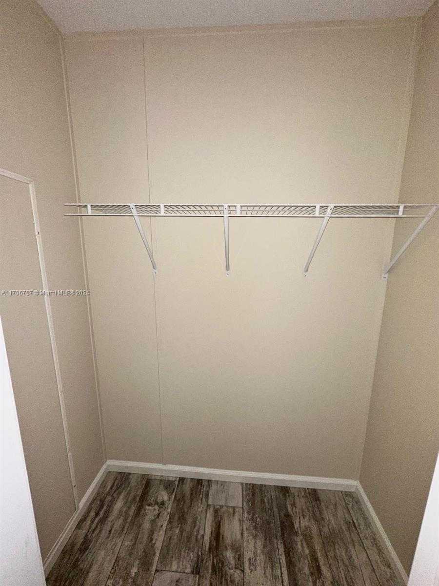 Small Image of 404 NORTH WEST 134TH AV, Plantation Number 11