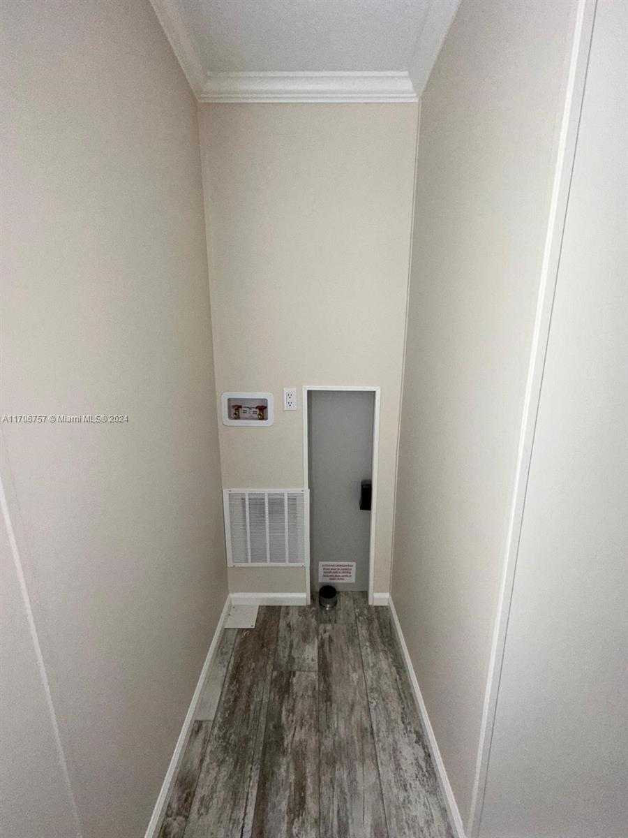 Small Image of 404 NORTH WEST 134TH AV, Plantation Number 15