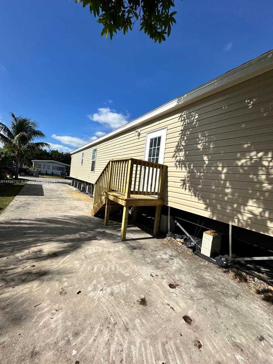 Small Image of 404 NORTH WEST 134TH AV, Plantation Number 7