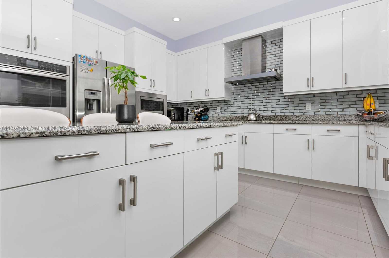 Small Image of 10410 RANCHETTE DR, Cooper City Number 22