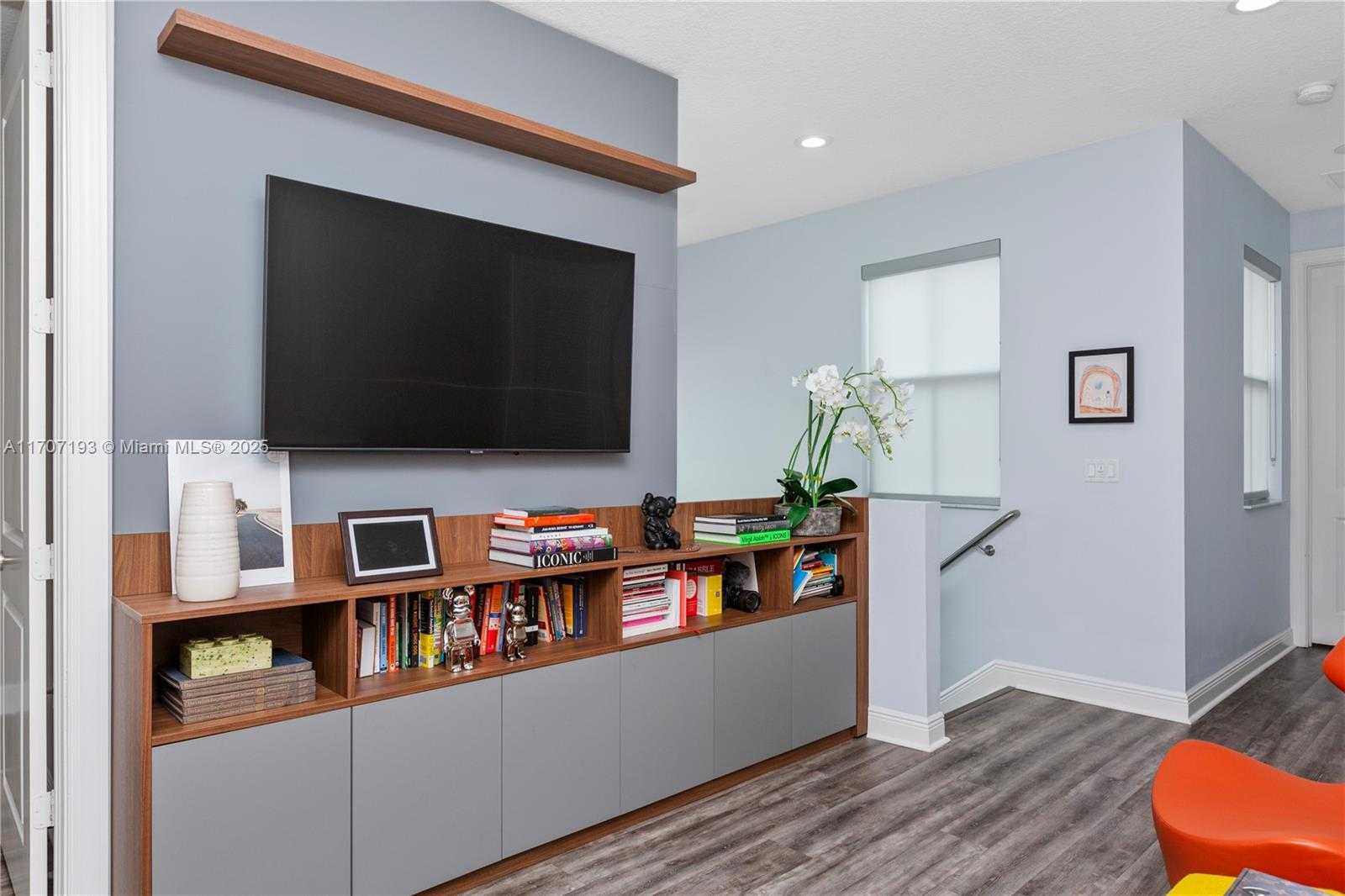 Small Image of 10410 RANCHETTE DR, Cooper City Number 38