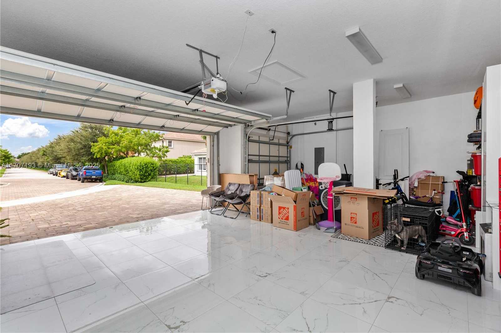 Small Image of 10410 RANCHETTE DR, Cooper City Number 53