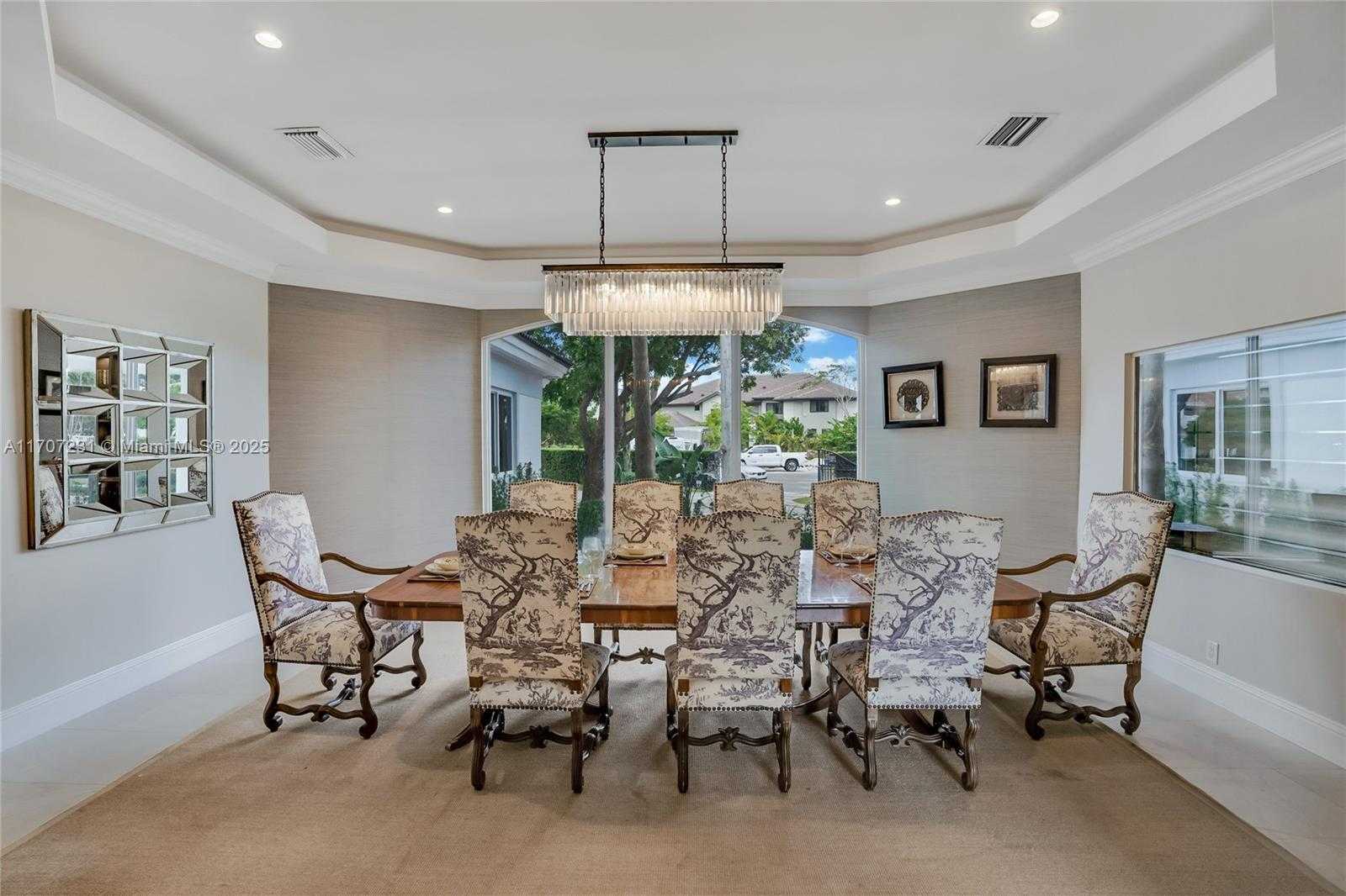 Small Image of 101 HOLIDAY DR, Hallandale Beach Number 12