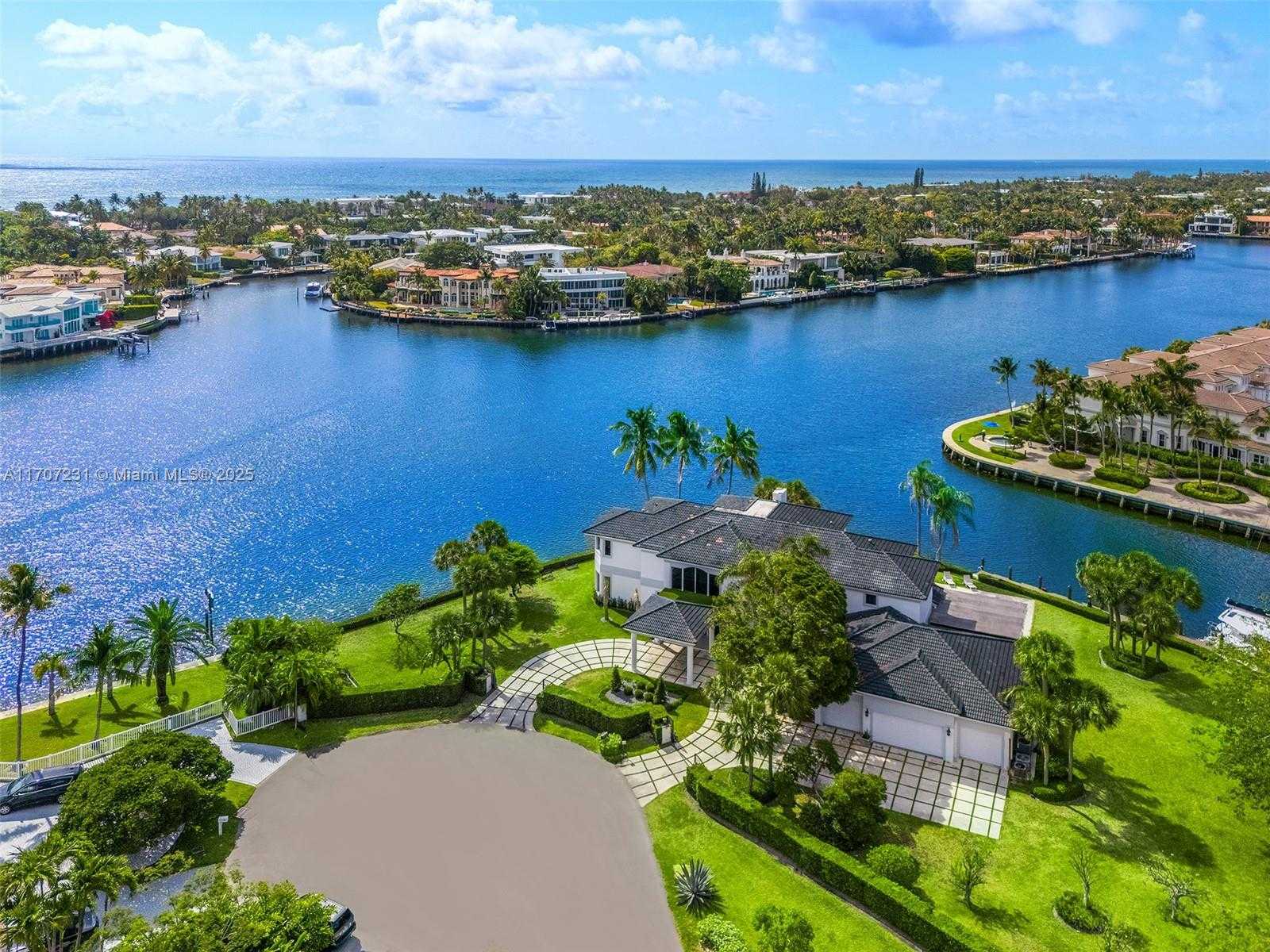 Small Image of 101 HOLIDAY DR, Hallandale Beach Number 38