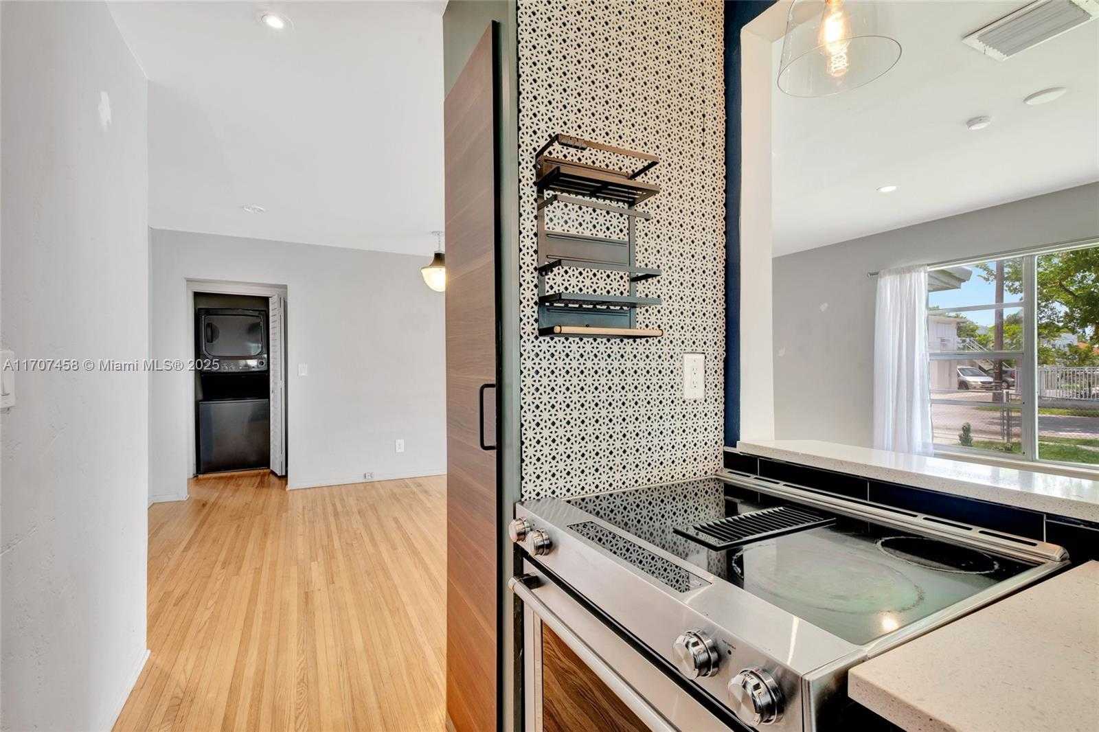 Small Image of 517 SOUTH 19TH AVE, Hollywood Number 10