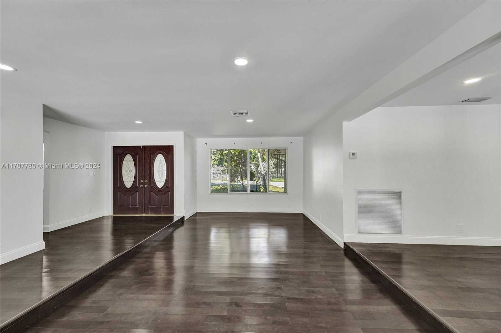 Small Image of 620 NORTH EAST 2ND STREET, Pompano Beach Number 10