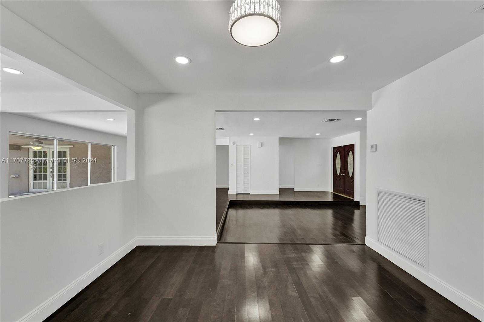 Small Image of 620 NORTH EAST 2ND STREET, Pompano Beach Number 16