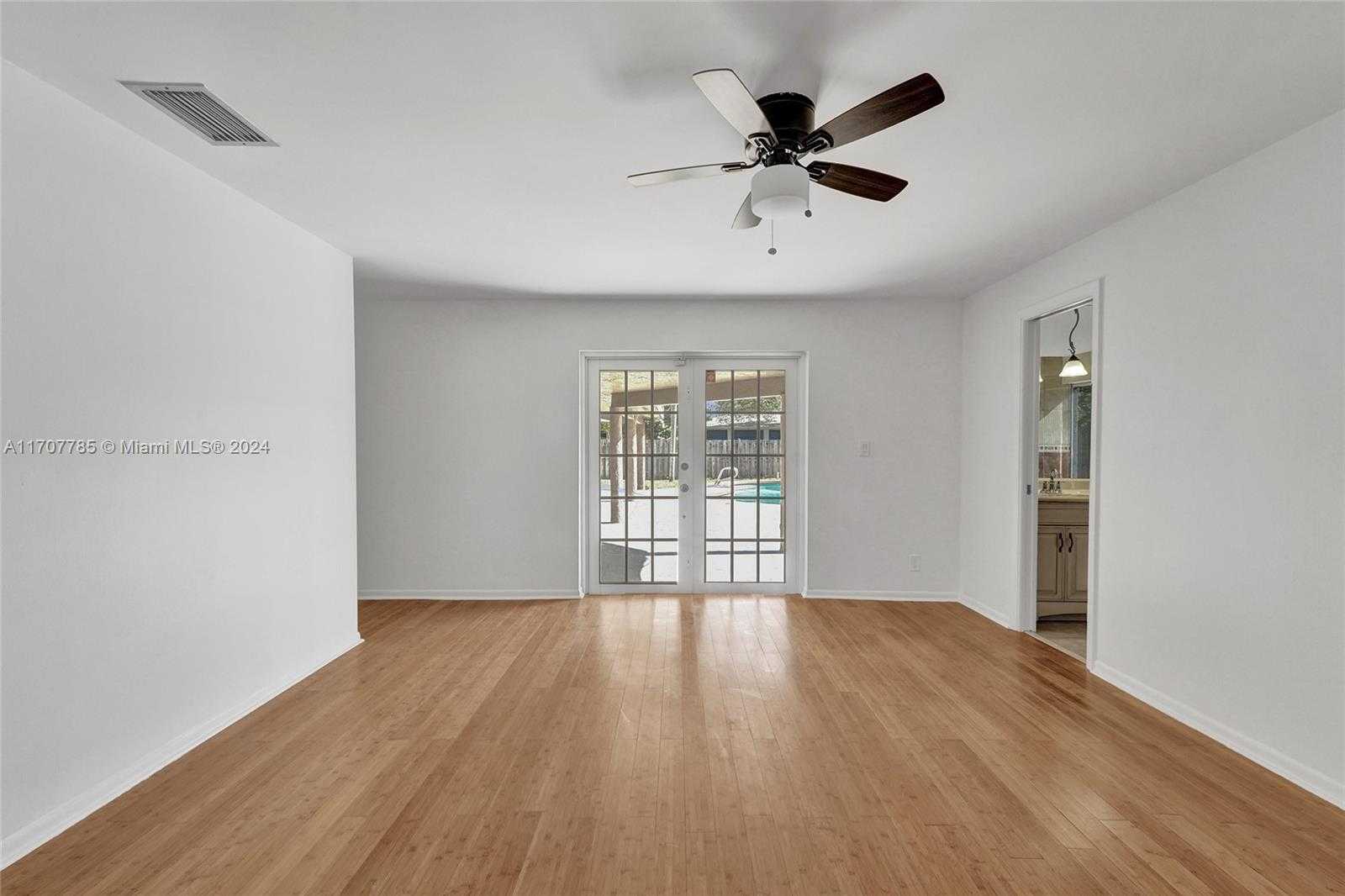 Small Image of 620 NORTH EAST 2ND STREET, Pompano Beach Number 27