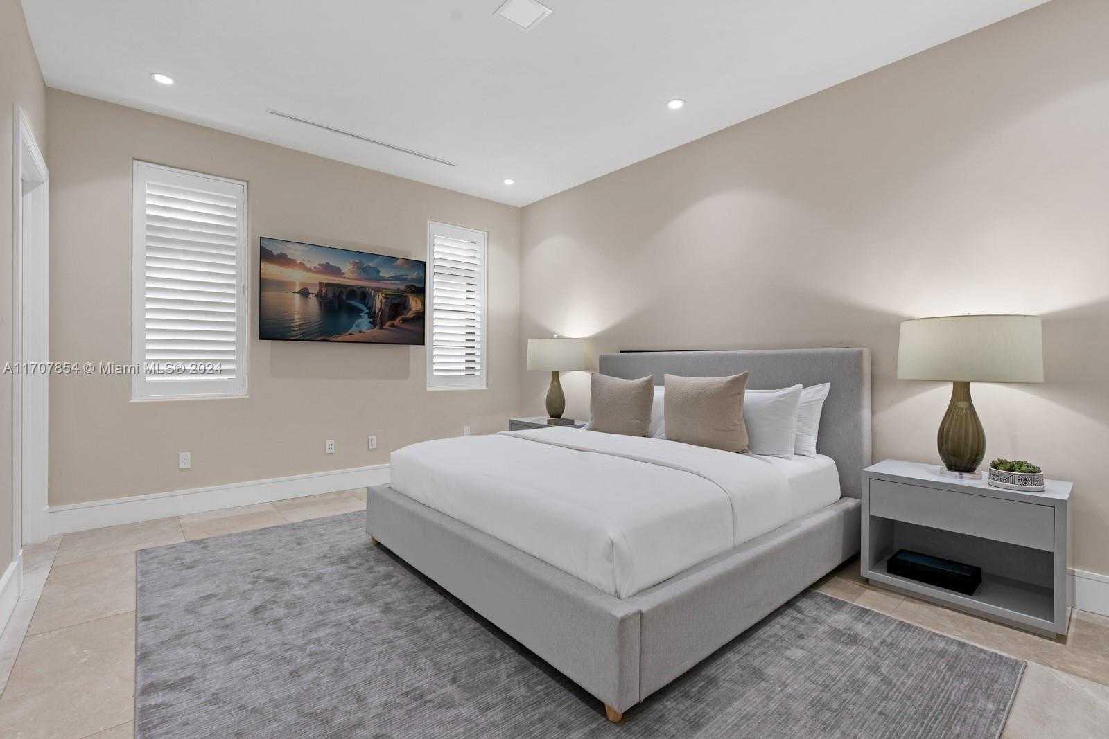 Small Image of 288 SOUTH COCONUT LN, Miami Beach Number 19