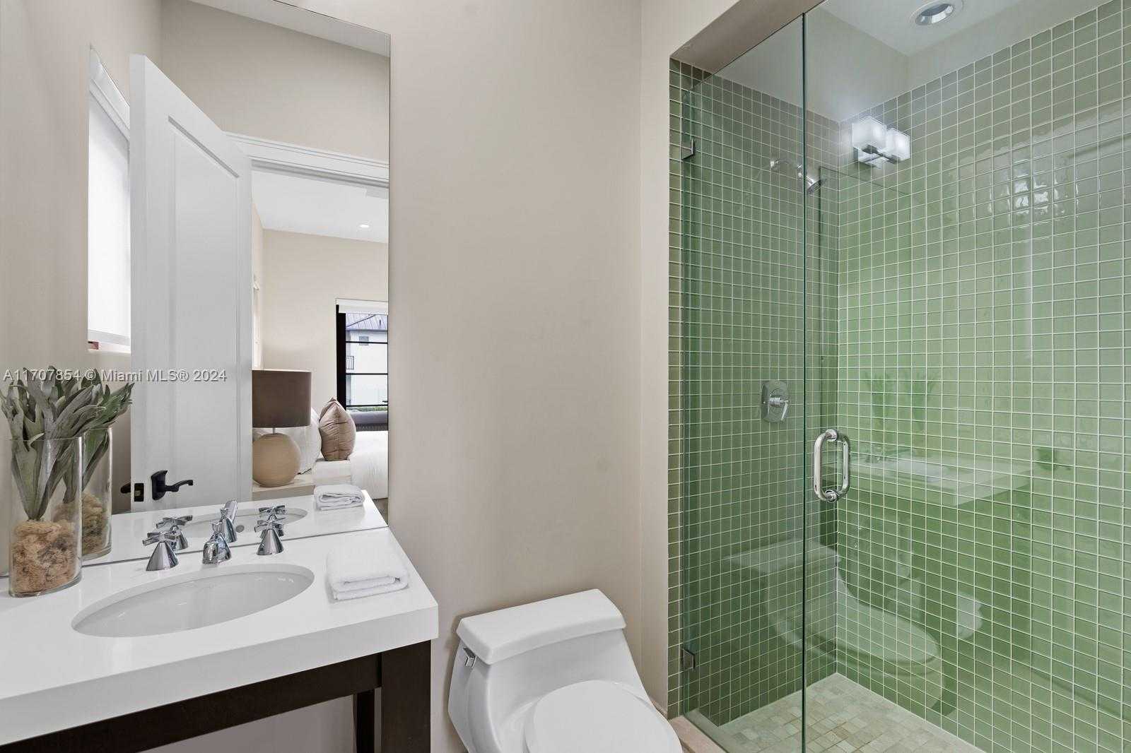 Small Image of 288 SOUTH COCONUT LN, Miami Beach Number 22