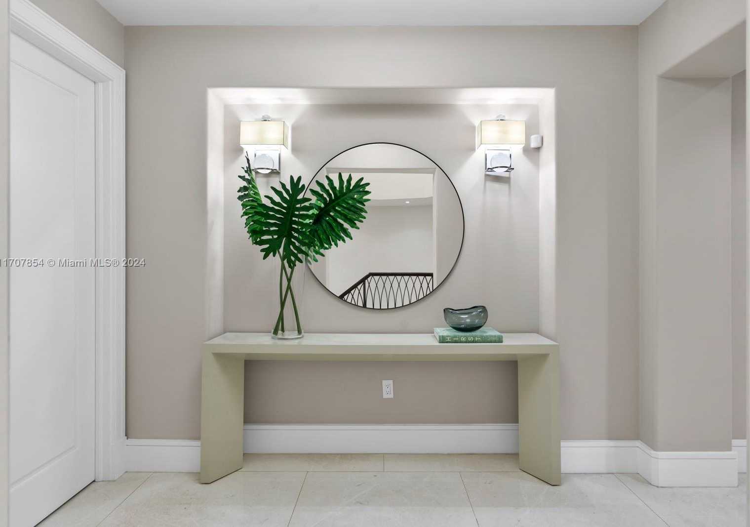 Small Image of 288 SOUTH COCONUT LN, Miami Beach Number 23