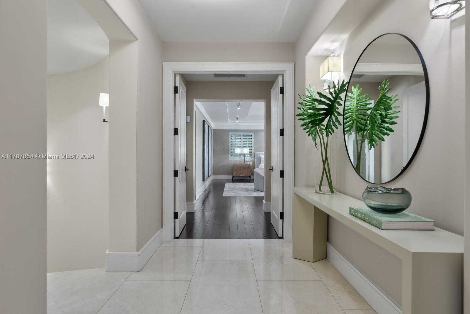 Small Image of 288 SOUTH COCONUT LN, Miami Beach Number 24