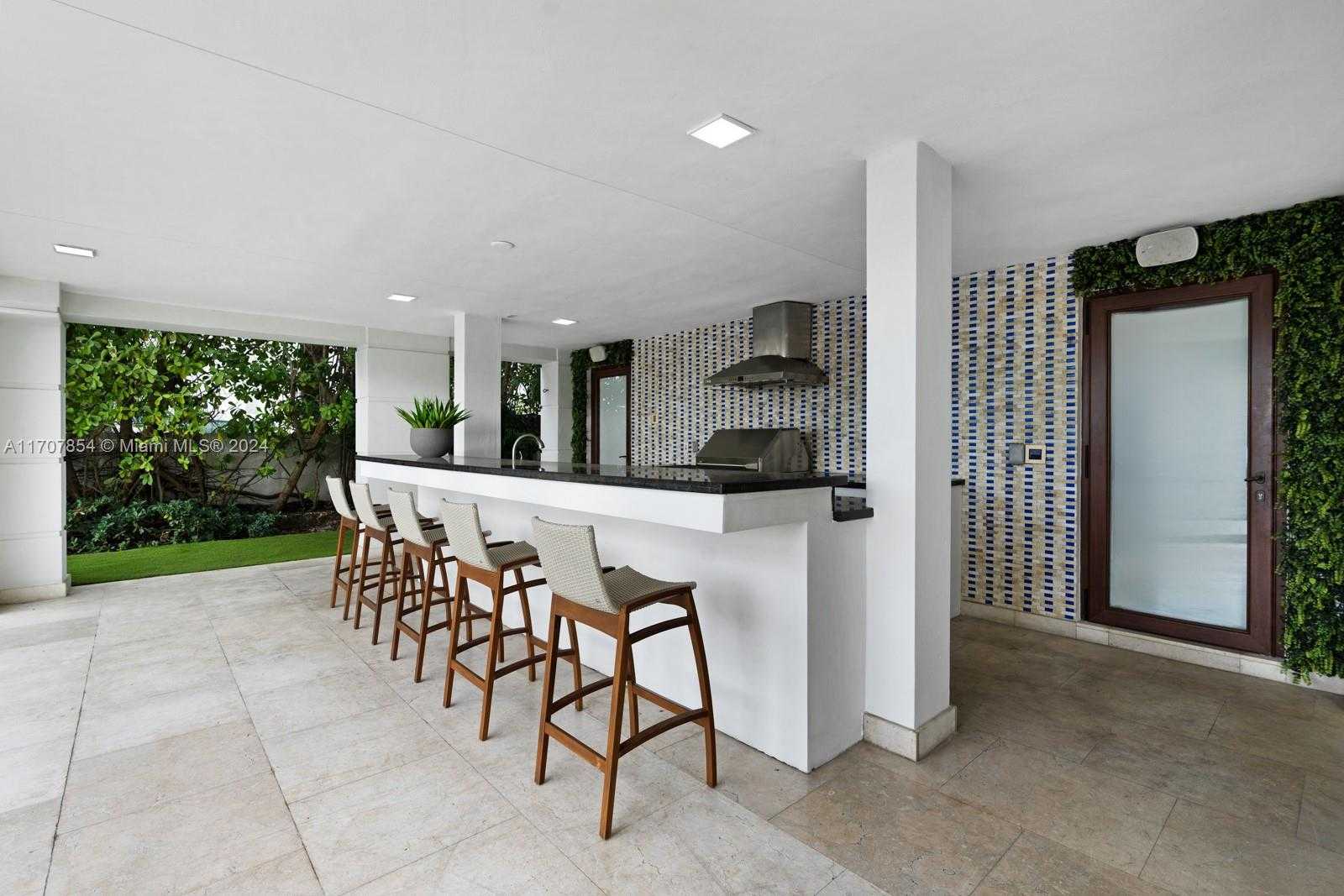 Small Image of 288 SOUTH COCONUT LN, Miami Beach Number 37