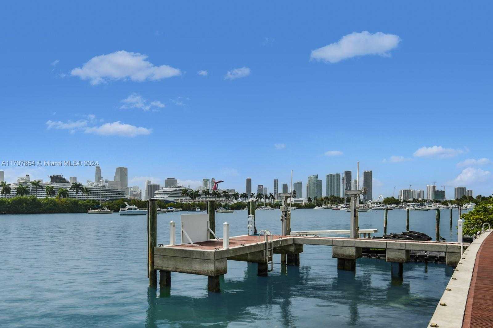 Small Image of 288 SOUTH COCONUT LN, Miami Beach Number 46