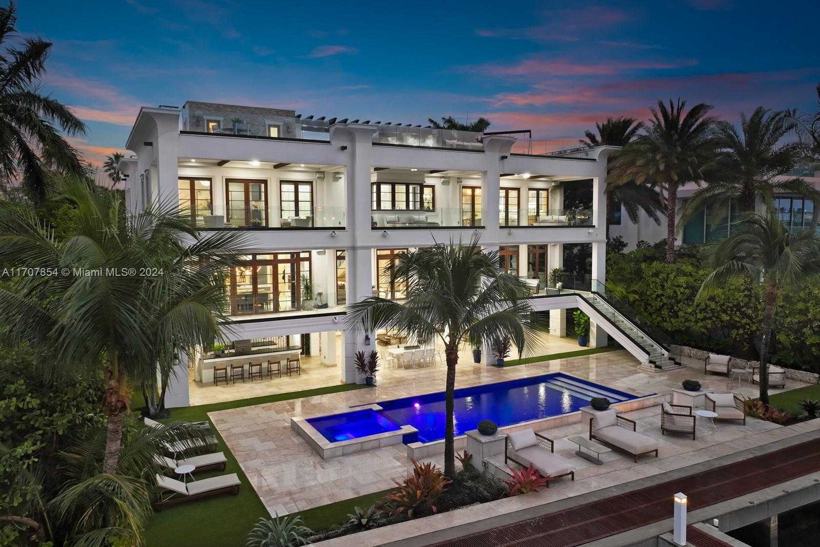Small Image of 288 SOUTH COCONUT LN, Miami Beach Number 54