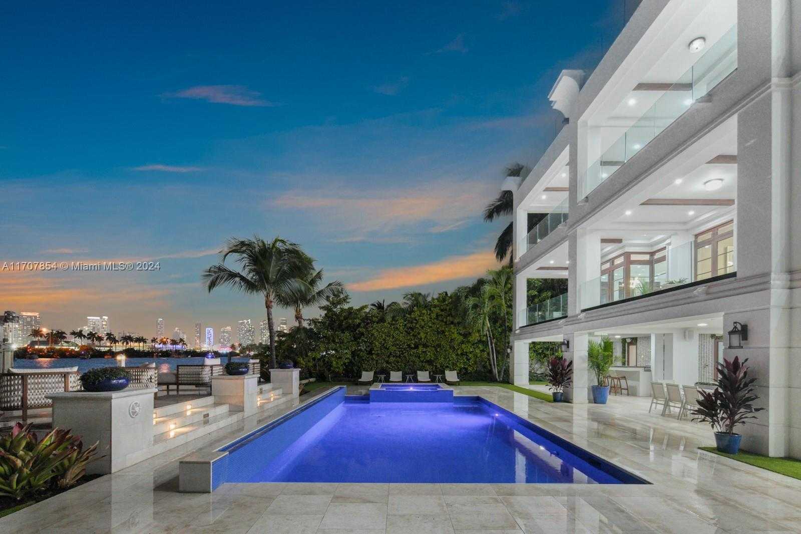 Small Image of 288 SOUTH COCONUT LN, Miami Beach Number 57