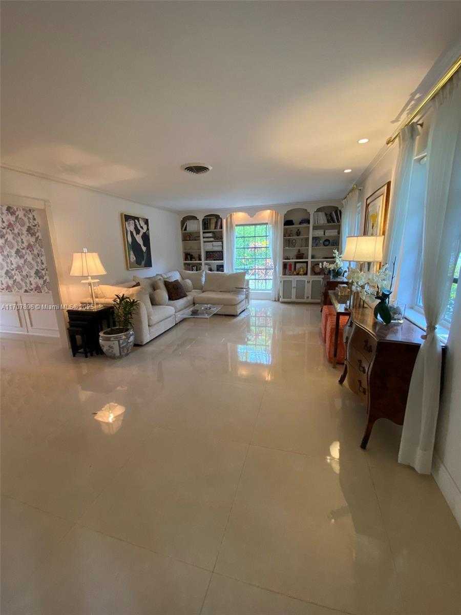 Small Image of 7521 SOUTH WEST 165TH TER, Palmetto Bay Number 12
