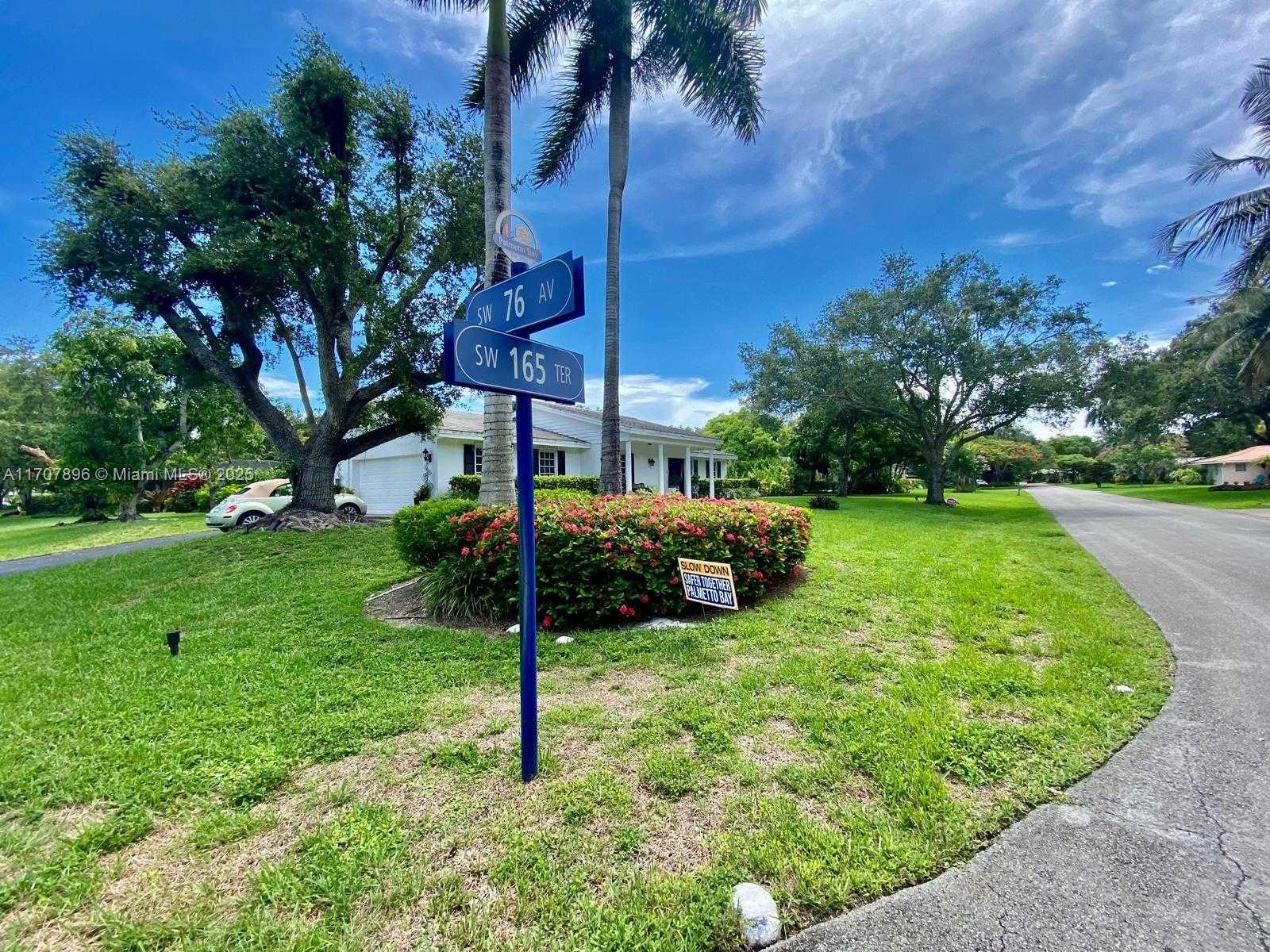 Small Image of 7521 SOUTH WEST 165TH TER, Palmetto Bay Number 9