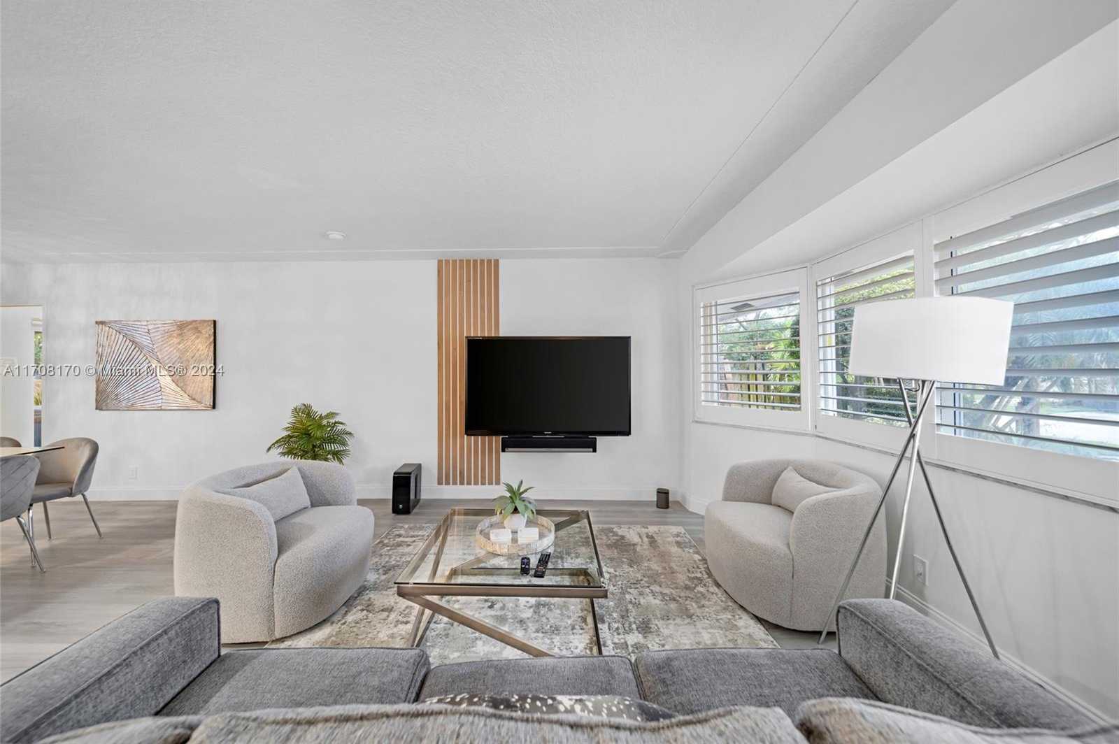 Small Image of 2031 SOUTH WEST 22ND AVE, Fort Lauderdale Number 4