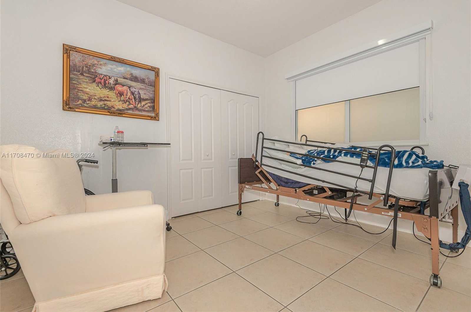Small Image of 15226 SW 21 Ln, Miami, FL 33185, USA Number 28