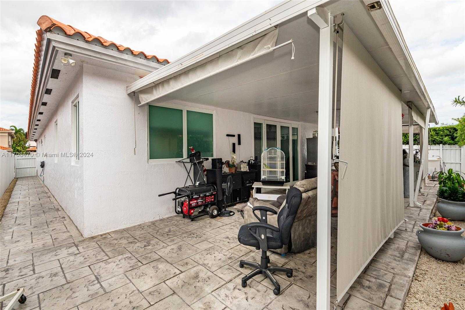 Small Image of 15226 SW 21 Ln, Miami, FL 33185, USA Number 35