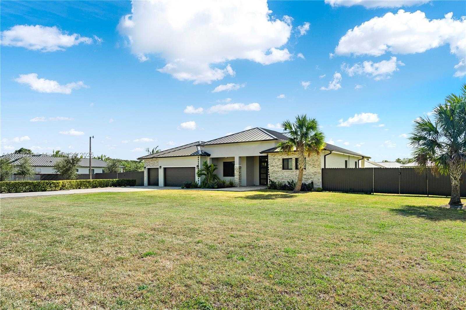 Small Image of 17300 SOUTH WEST 296TH ST, Homestead Number 39