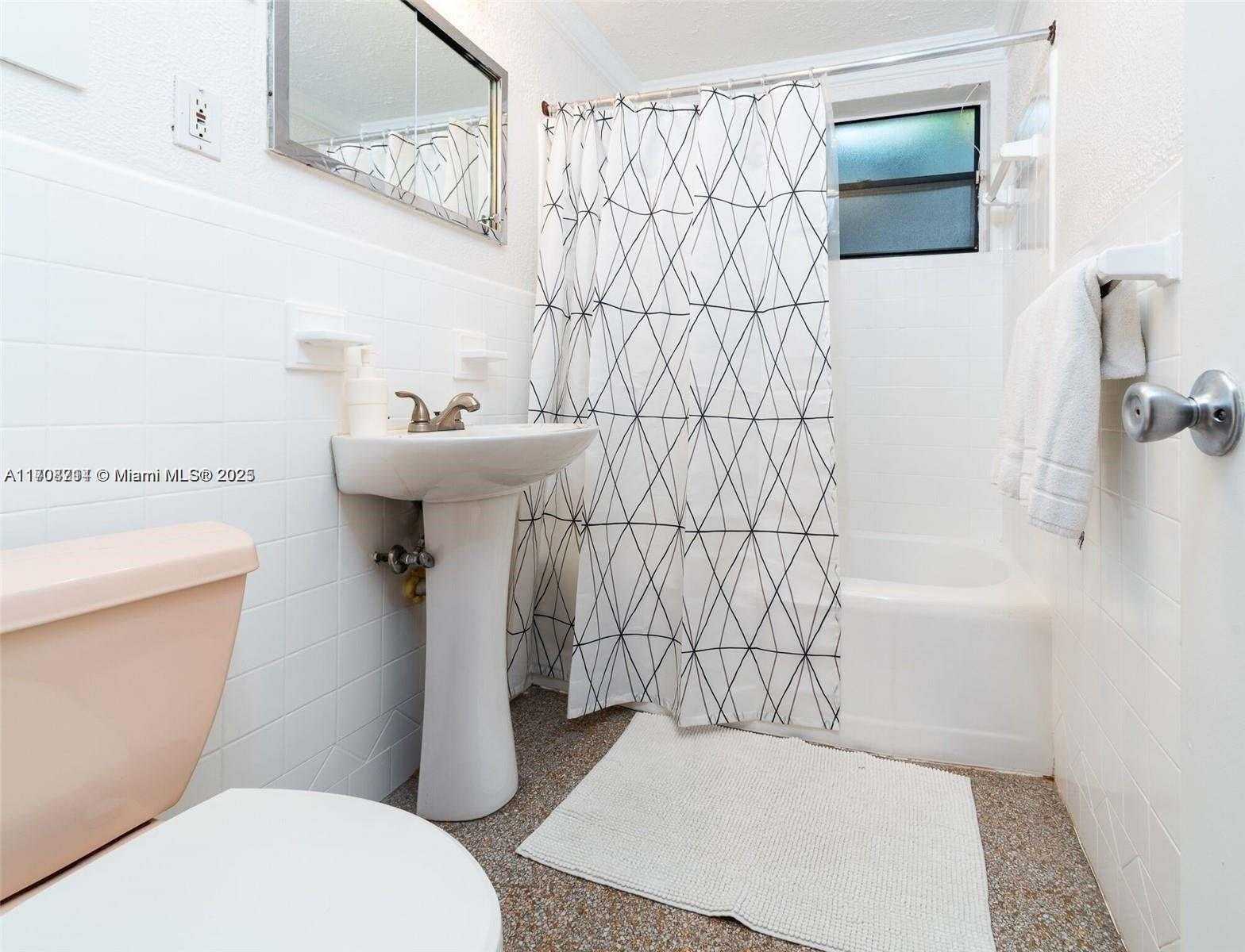 Small Image of 1507 GARFIELD ST, Hollywood Number 18