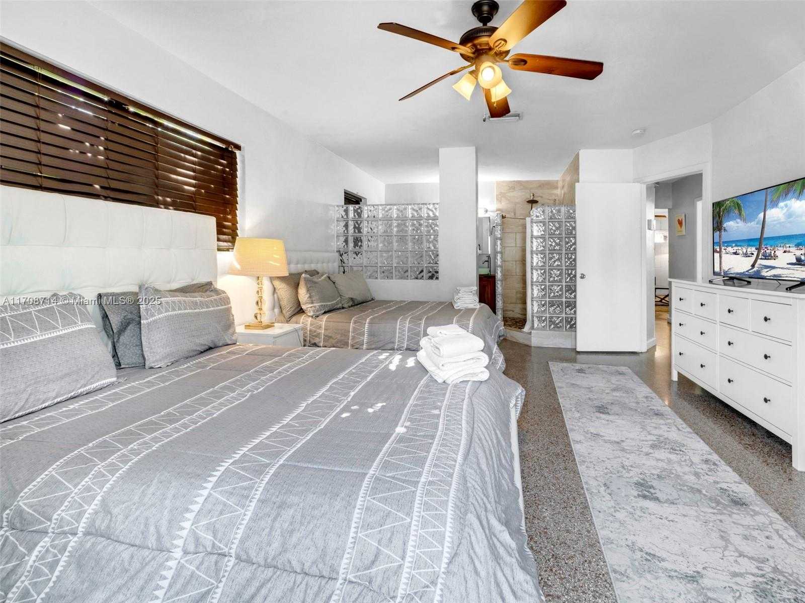 Small Image of 1507 GARFIELD ST, Hollywood Number 38