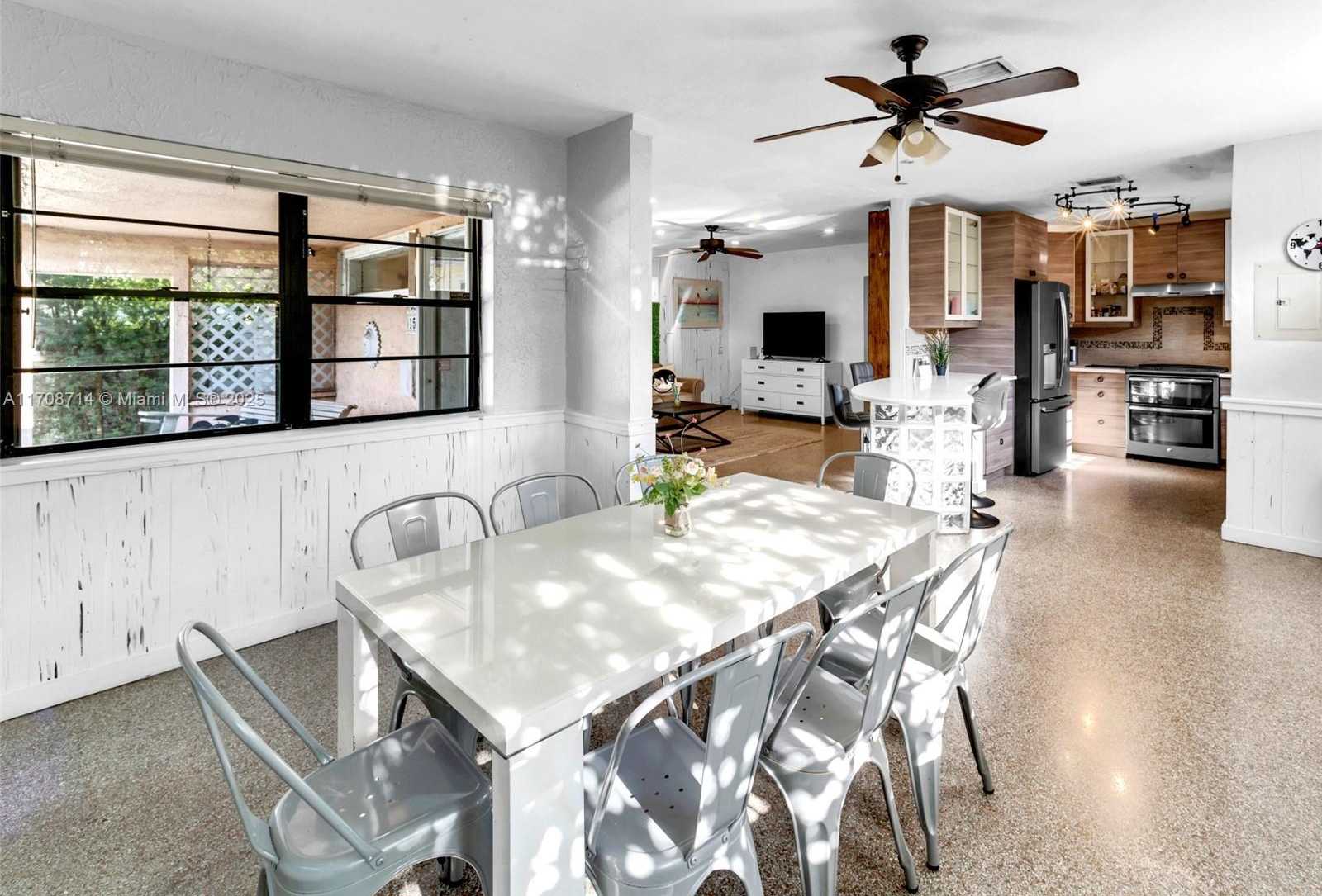 Small Image of 1507 GARFIELD ST, Hollywood Number 6