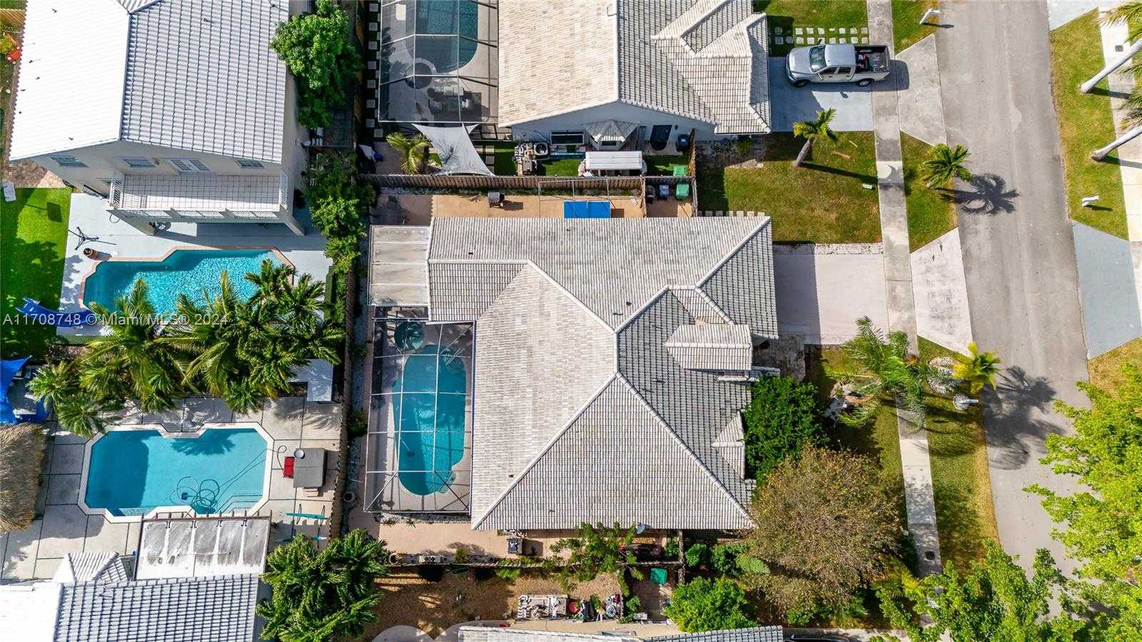 Small Image of 9420 SOUTH WEST 212TH TER, Cutler Bay Number 13