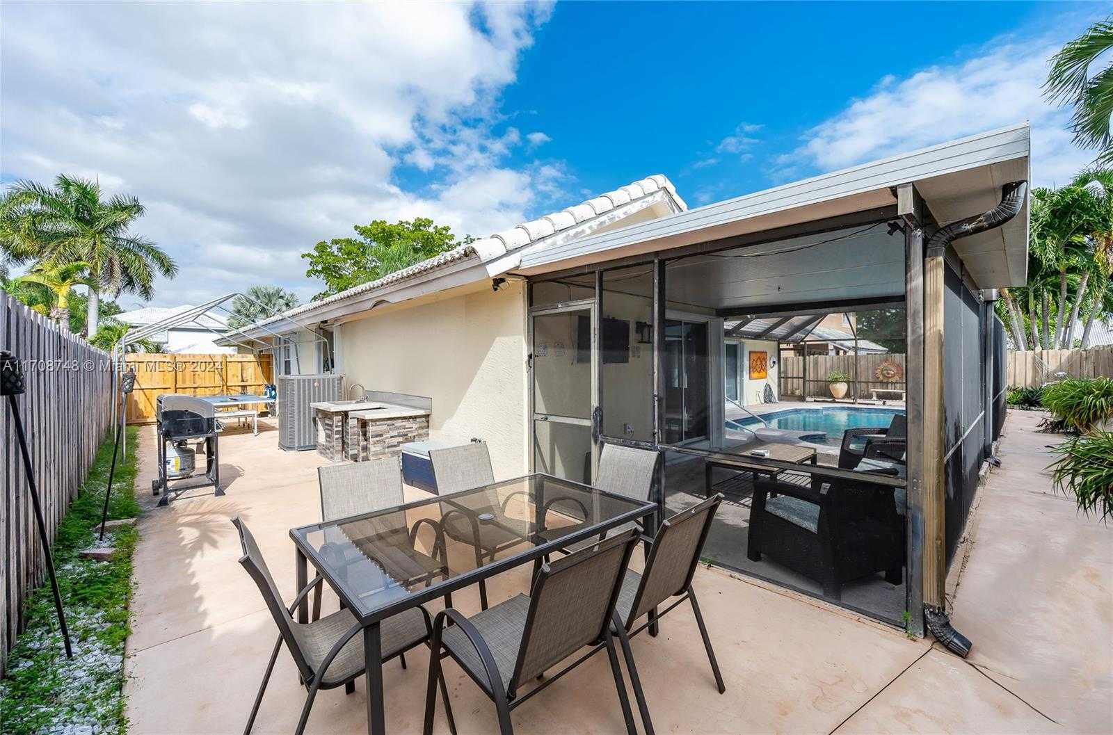 Small Image of 9420 SOUTH WEST 212TH TER, Cutler Bay Number 37