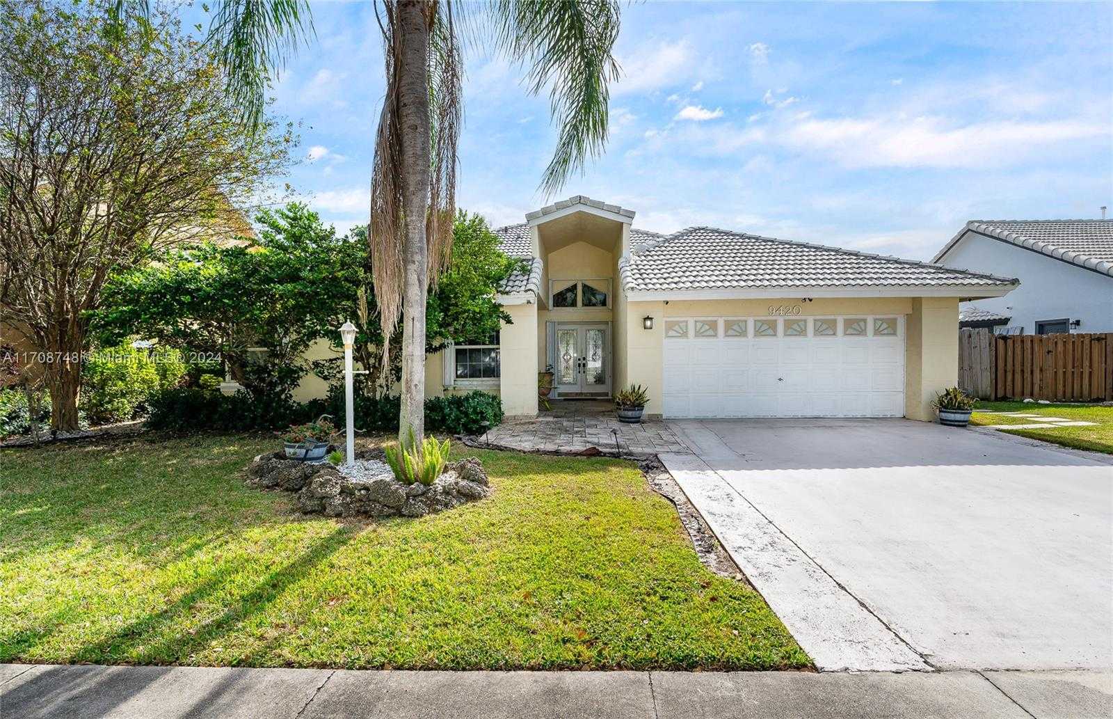 Small Image of 9420 SOUTH WEST 212TH TER, Cutler Bay Number 4
