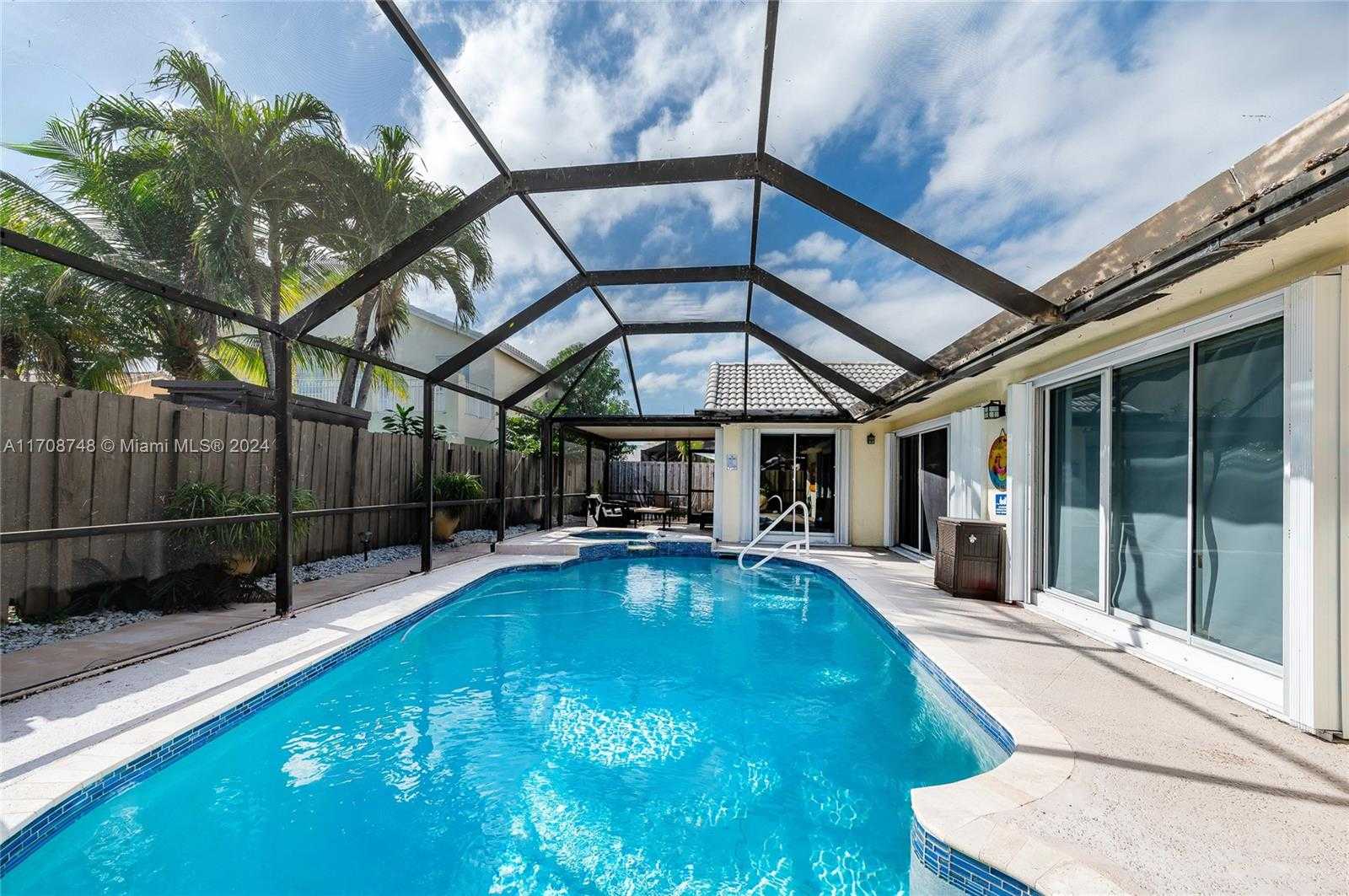 Small Image of 9420 SOUTH WEST 212TH TER, Cutler Bay Number 7