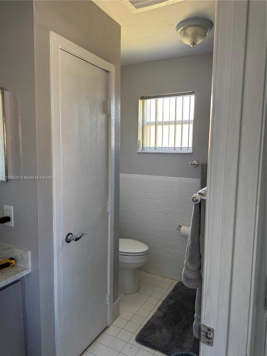 Small Image of 13753 SW 282nd Terrace, Homestead, FL 33033, USA Number 15