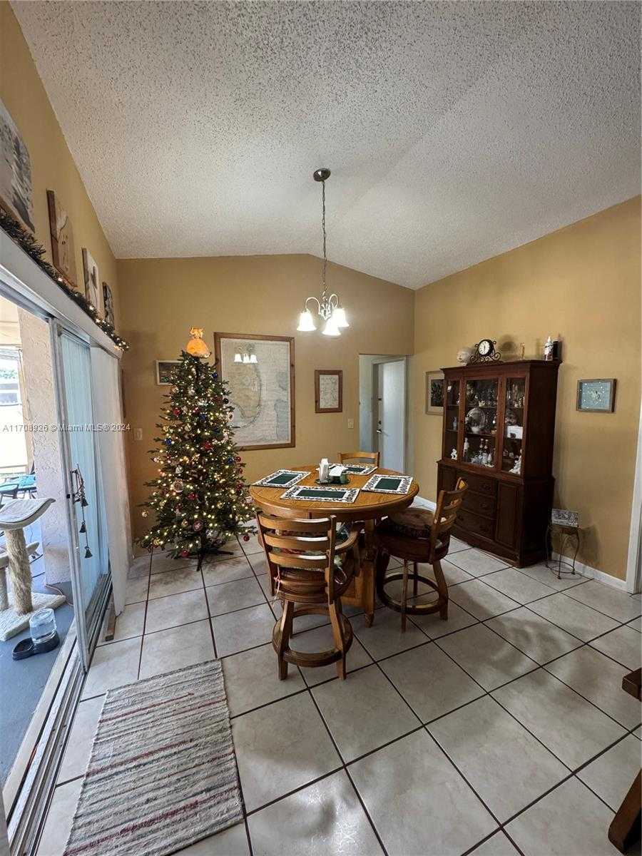 Small Image of 13753 SW 282nd Terrace, Homestead, FL 33033, USA Number 6