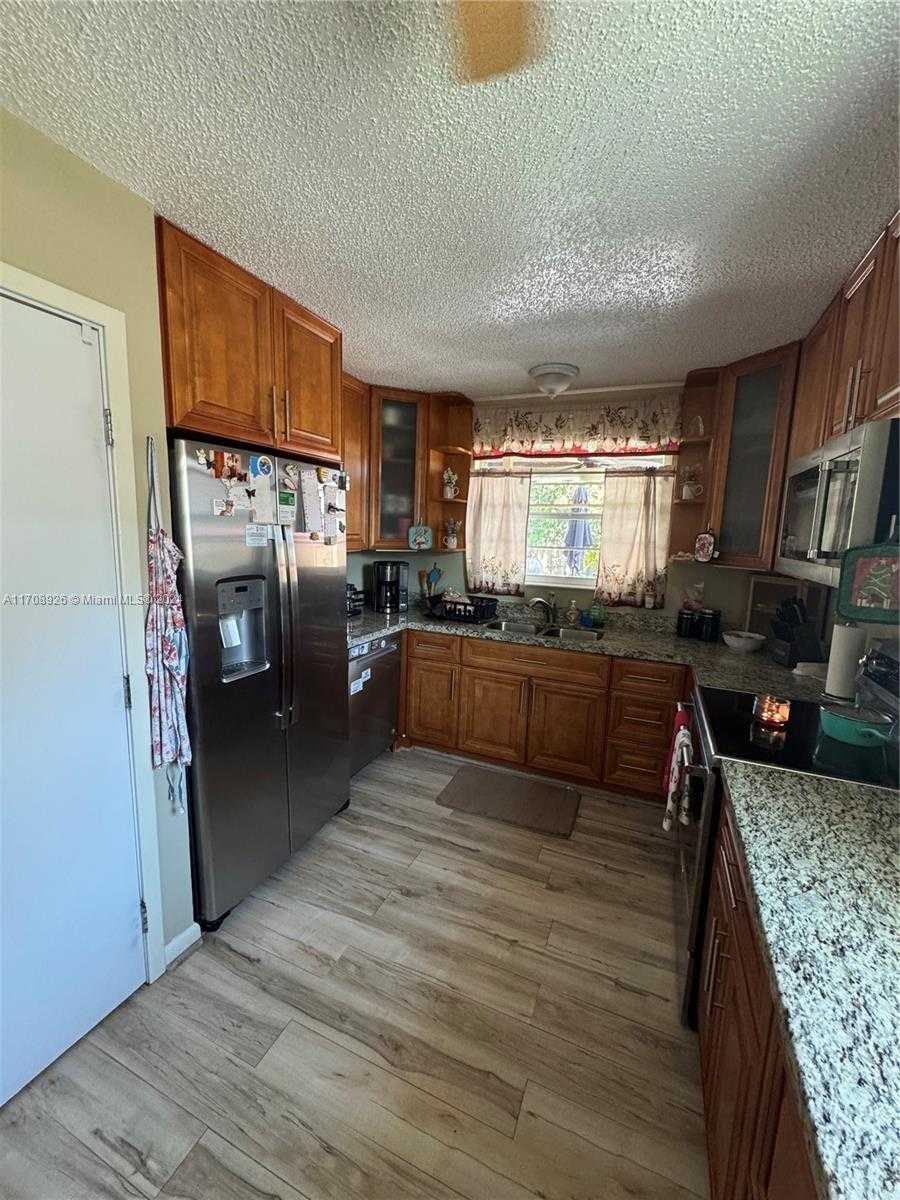 Small Image of 13753 SW 282nd Terrace, Homestead, FL 33033, USA Number 9