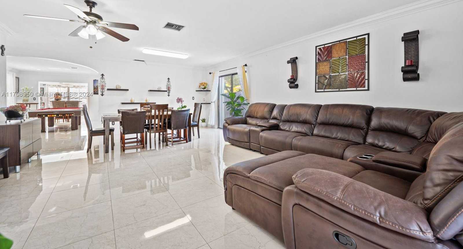 Small Image of 18745 SOUTH WEST 99TH RD, Cutler Bay Number 19
