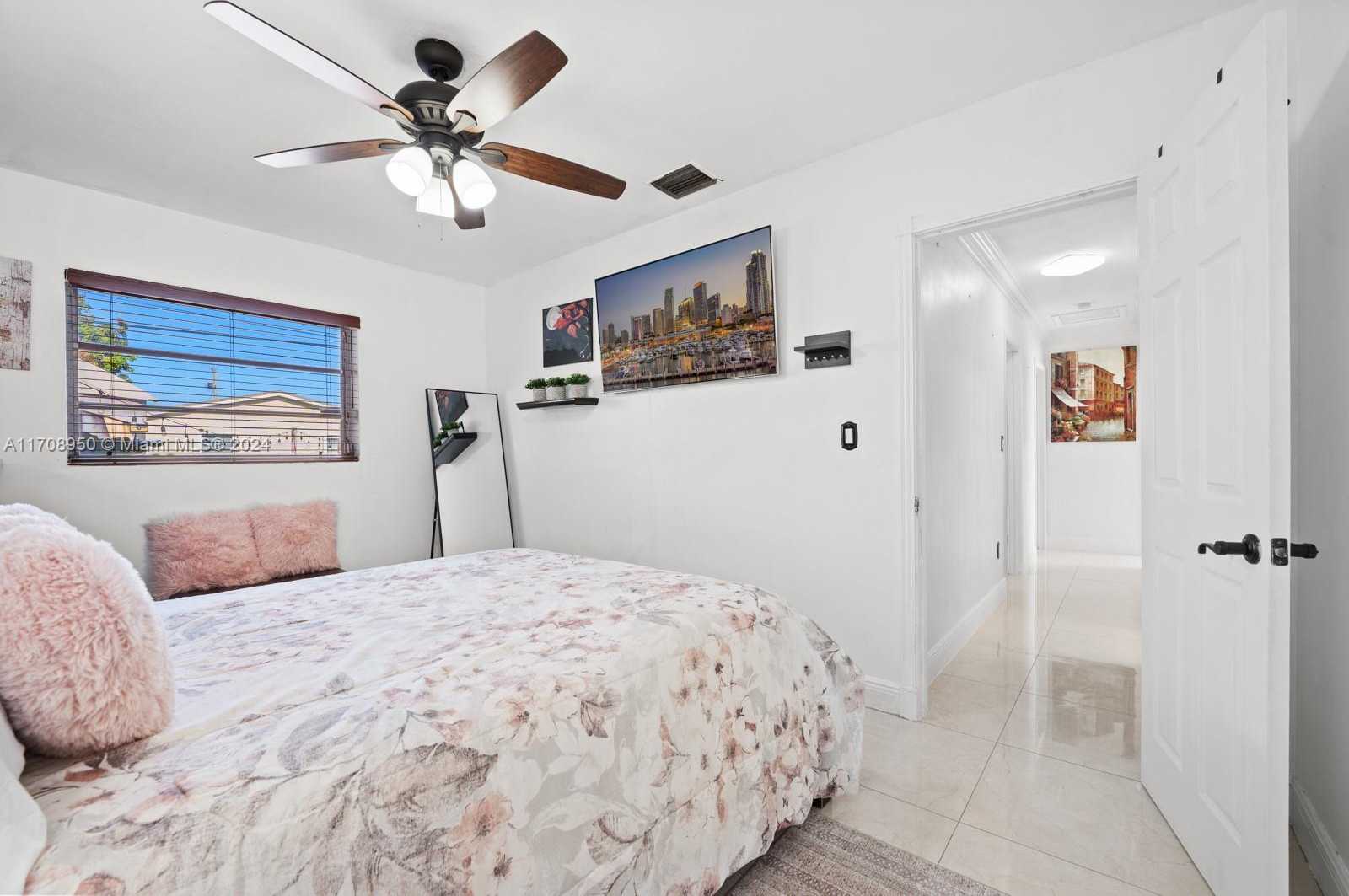 Small Image of 18745 SOUTH WEST 99TH RD, Cutler Bay Number 21