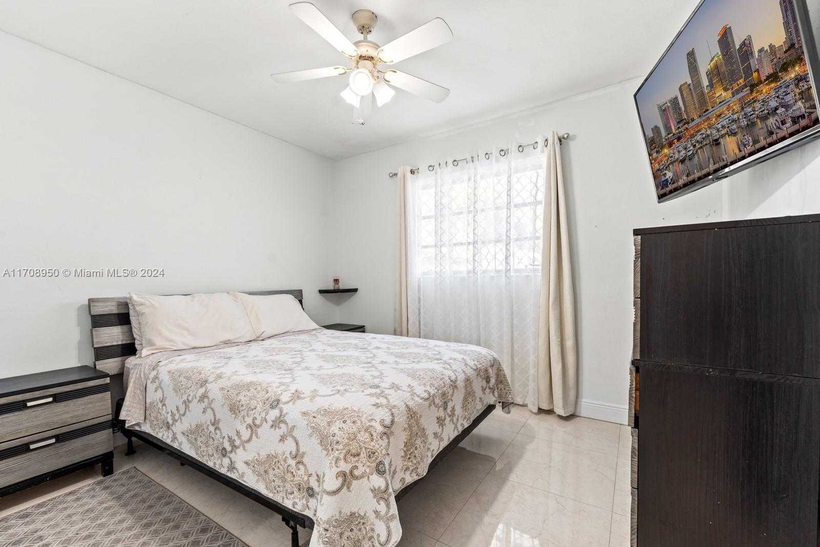 Small Image of 18745 SOUTH WEST 99TH RD, Cutler Bay Number 24