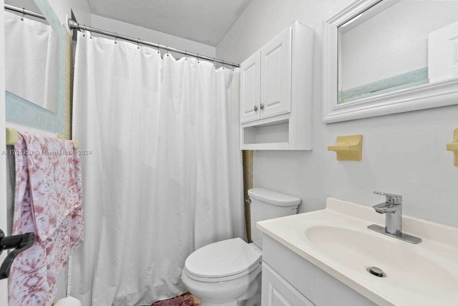 Small Image of 18745 SOUTH WEST 99TH RD, Cutler Bay Number 28