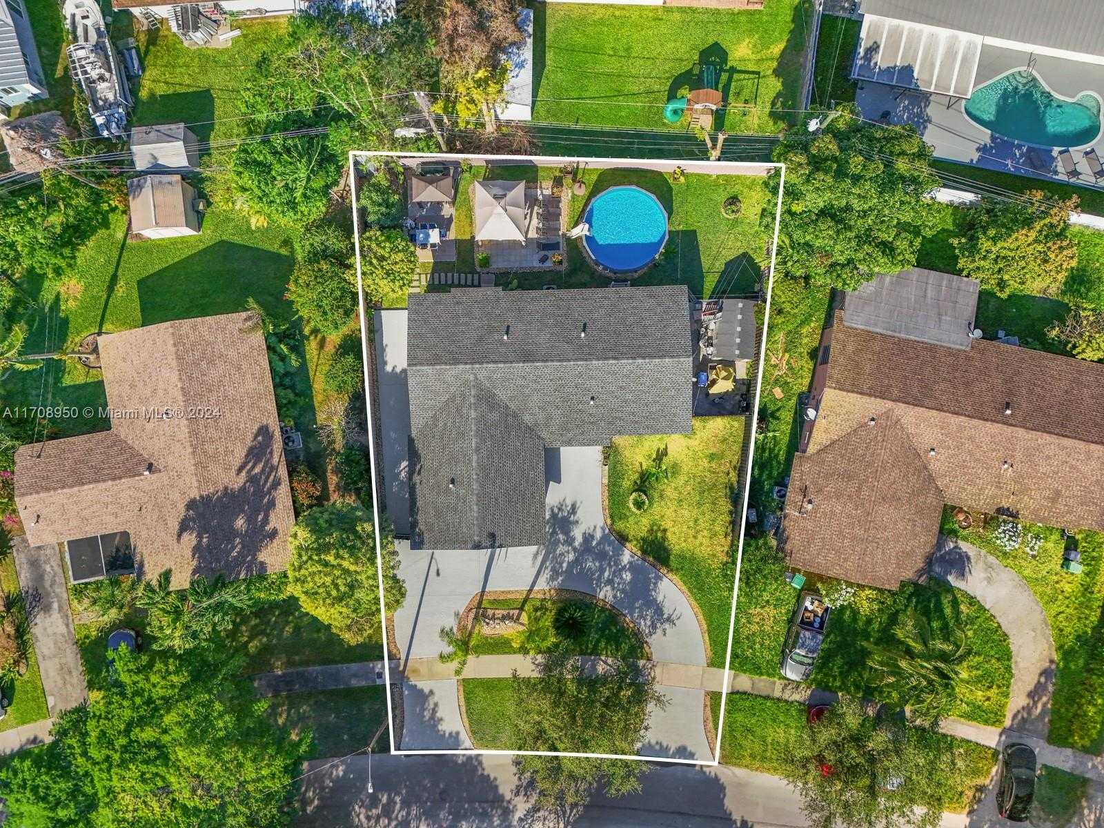 Small Image of 18745 SOUTH WEST 99TH RD, Cutler Bay Number 40