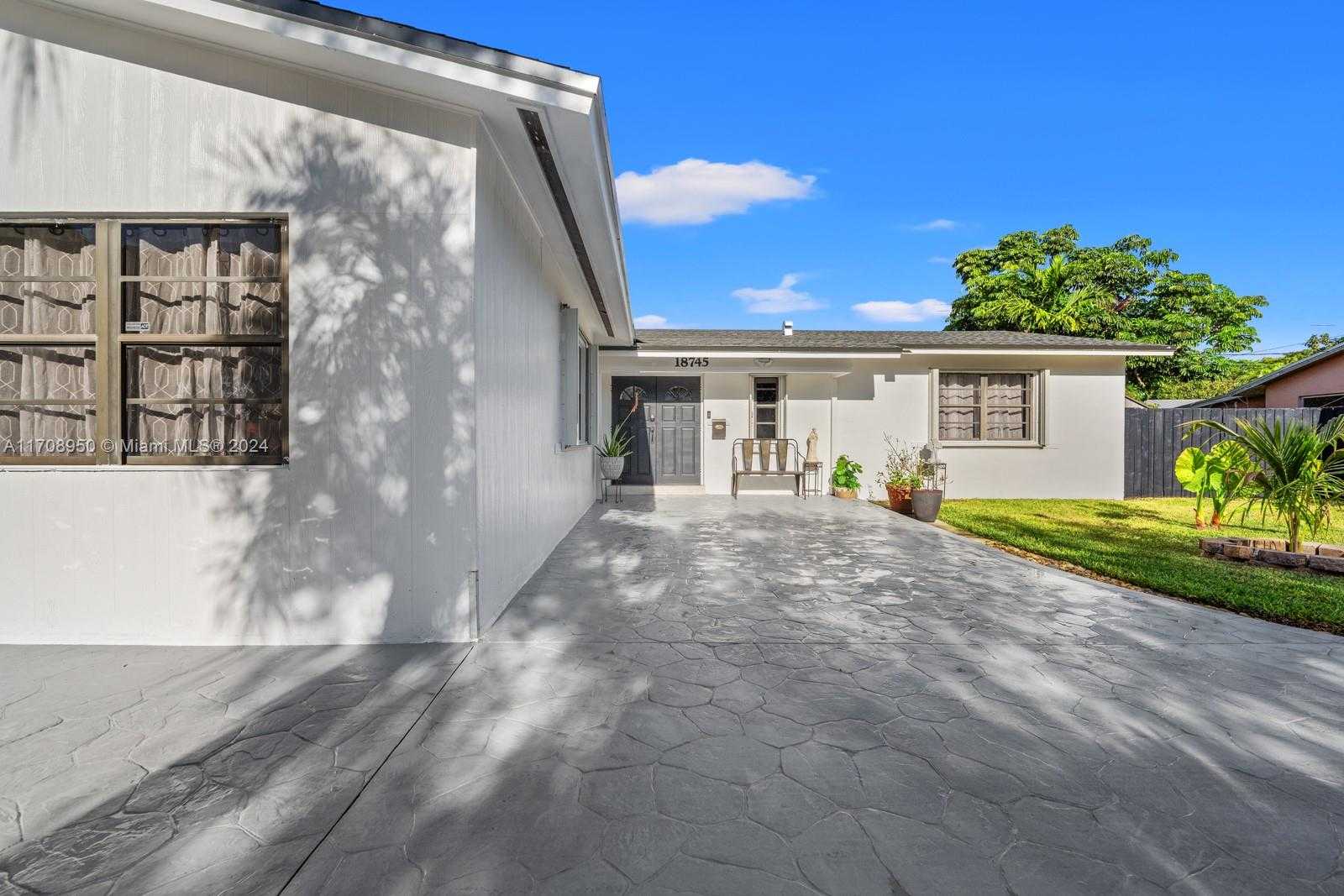 Small Image of 18745 SOUTH WEST 99TH RD, Cutler Bay Number 6
